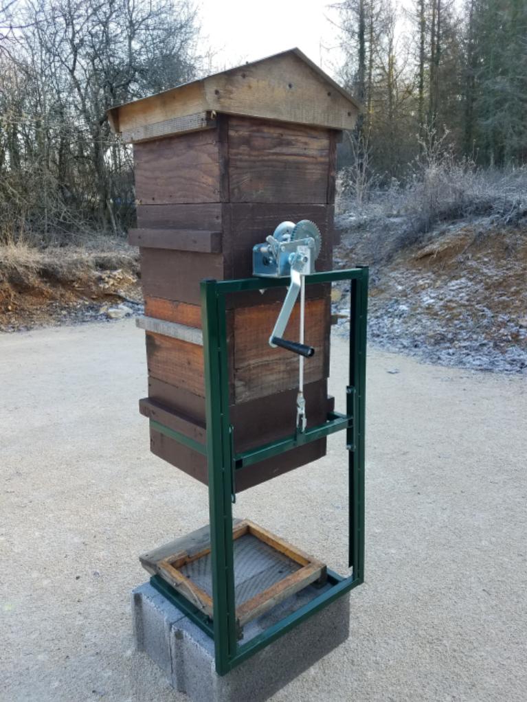 Warré hive lifter